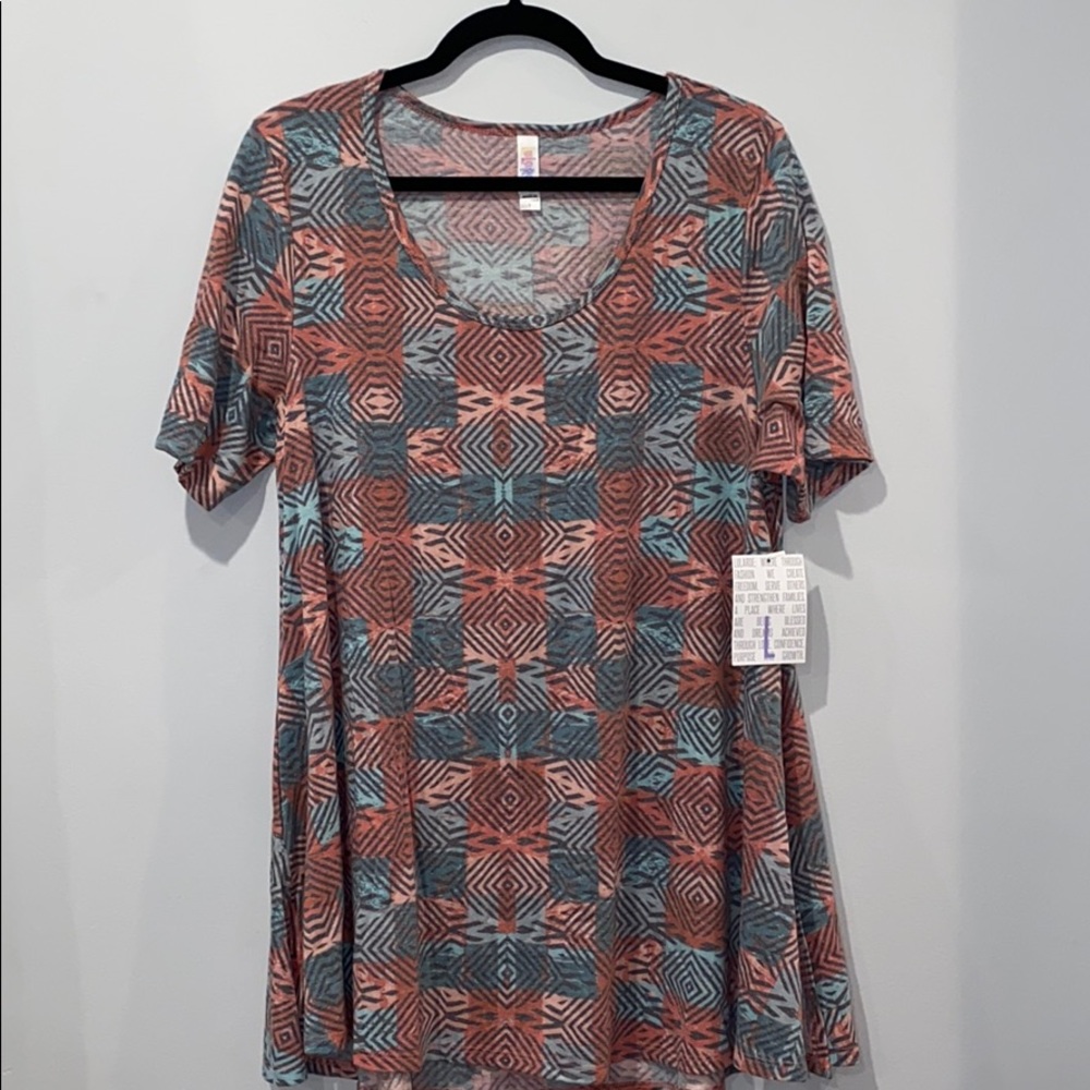 LuLaRoe Perfect T